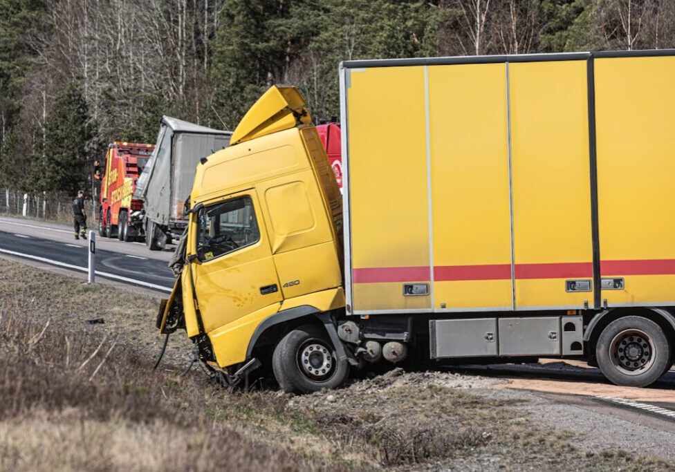 Fatal truck crash attorney